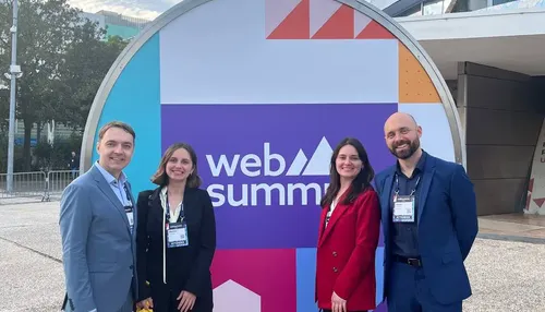 Software-Entwicklungszentrum auf dem Web Summit 2022